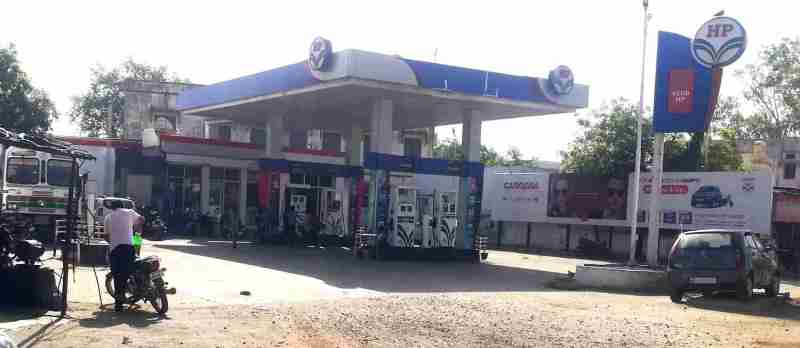 लॉकडाउन में पेट्रोल-डीजल की खपत थमी-सीमाएं बंद होने से पड़ा विपरीत असर