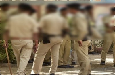BJP councilor including supporters firing and stone pelting