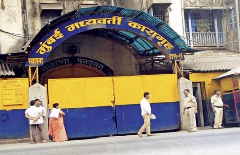 मुंबई के आर्थर रोड जेल में कैदी कोरोना पॉजीटिव , तलोजा जेल में कैदी की मौत