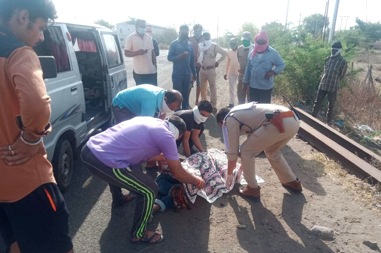 Youth killed in road accident in khandwa 