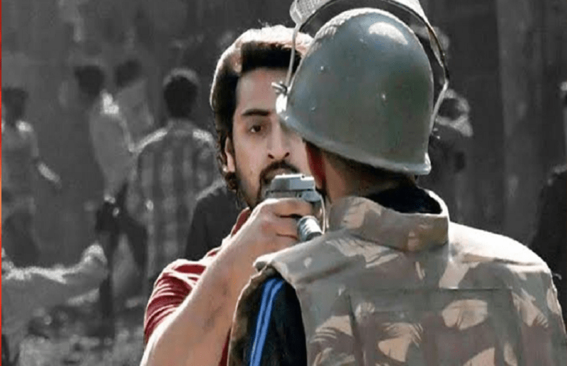 दिल्ली हिंसा: शाहरुख पठान की जमानत याचिका खारिज, सिपाही पर तानी थी पिस्टल