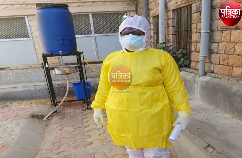 मदर्स डे विशेष : मां सरीखा दुलार कर ‘सिस्टर’ कम कर रही कोरोना का दर्द, पढ़ें पूरी खबर...