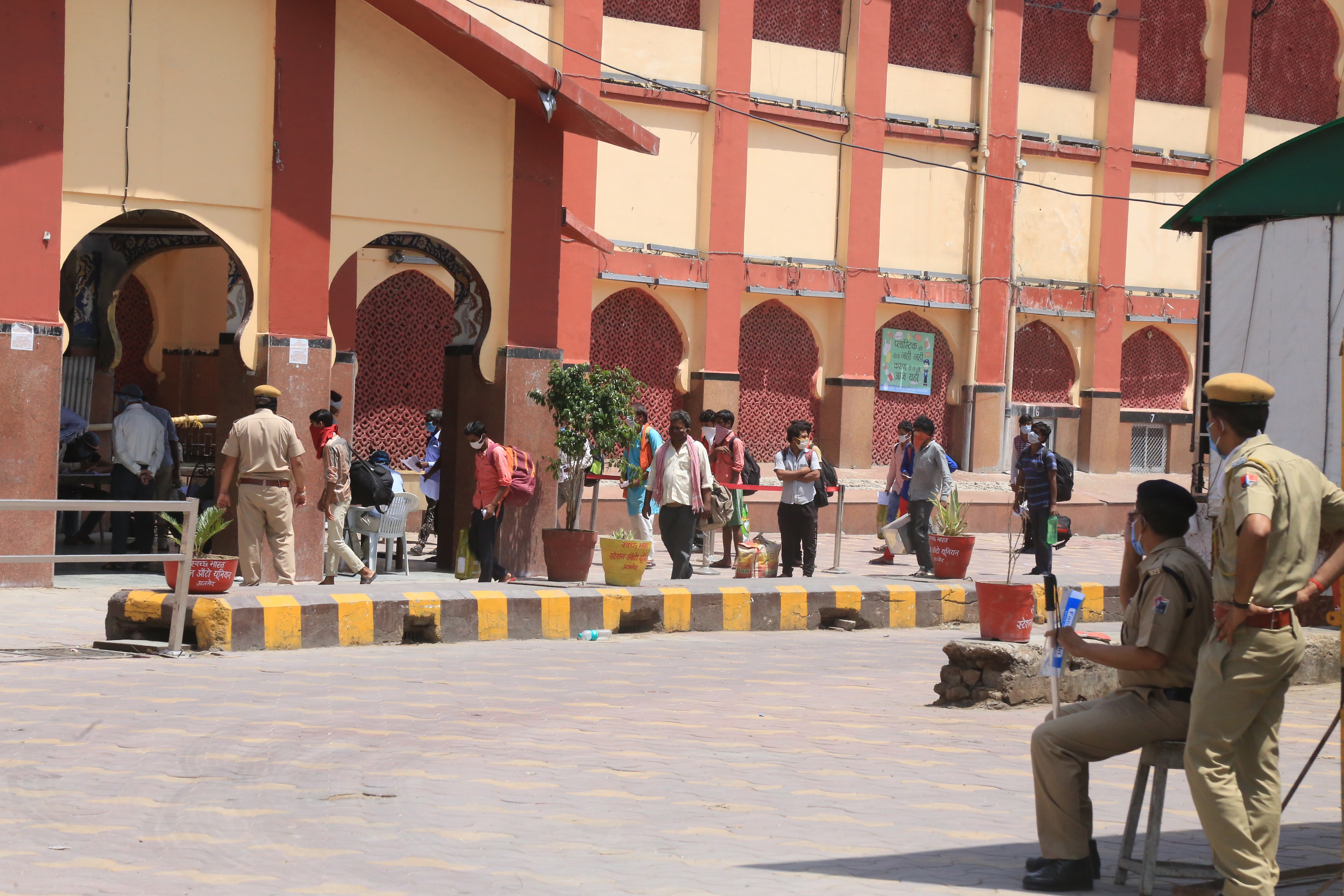 Bihar pilgrims and labour