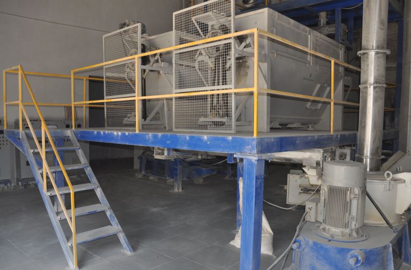 कब टूटेगा श्रमिकों का लॉकडाउन, औद्योगिक इकाइयों में सन्नाटा