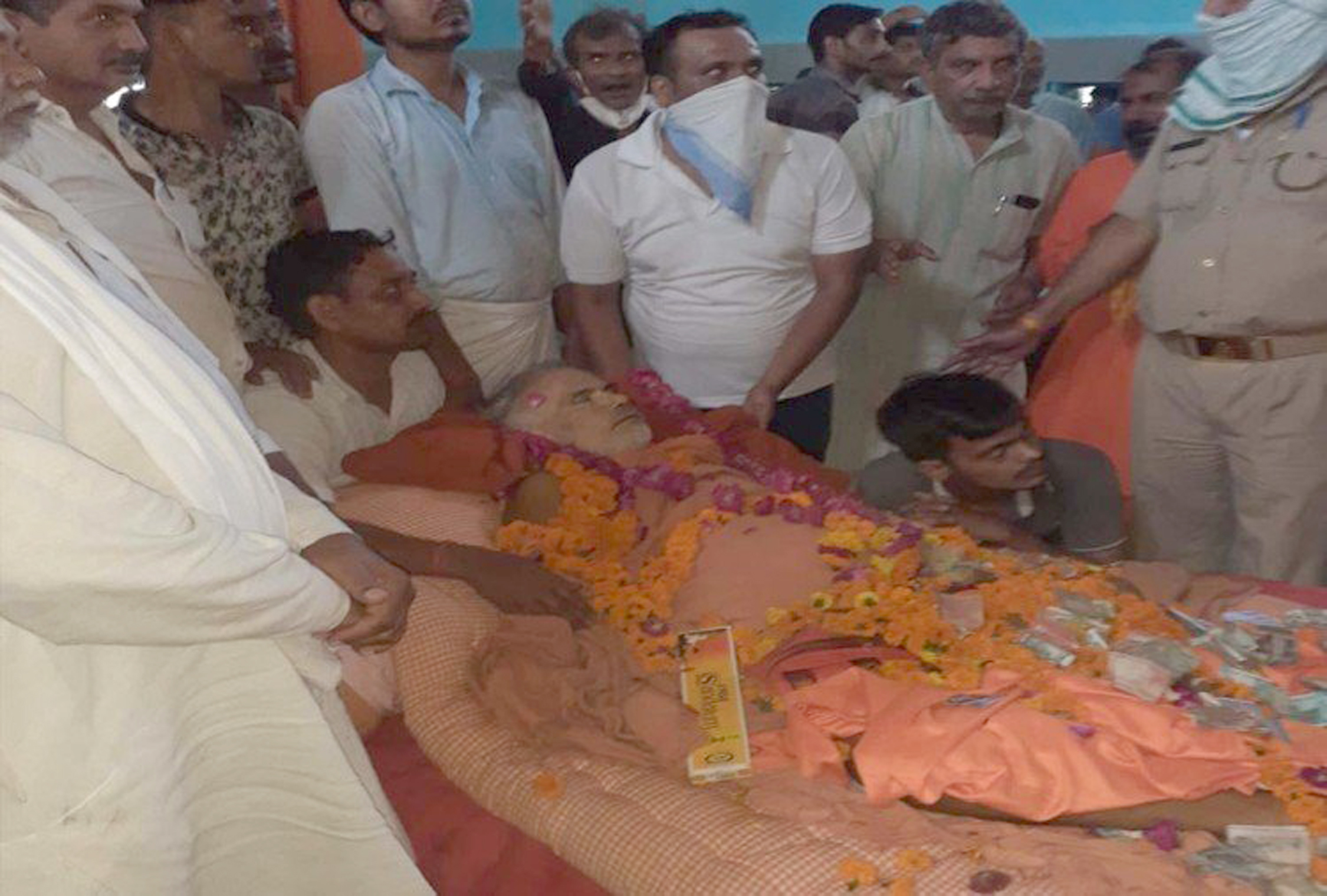 शोभन सरकार: स्वामी विरक्तानंद को भगवान की तरह मानते थे उनके भक्त