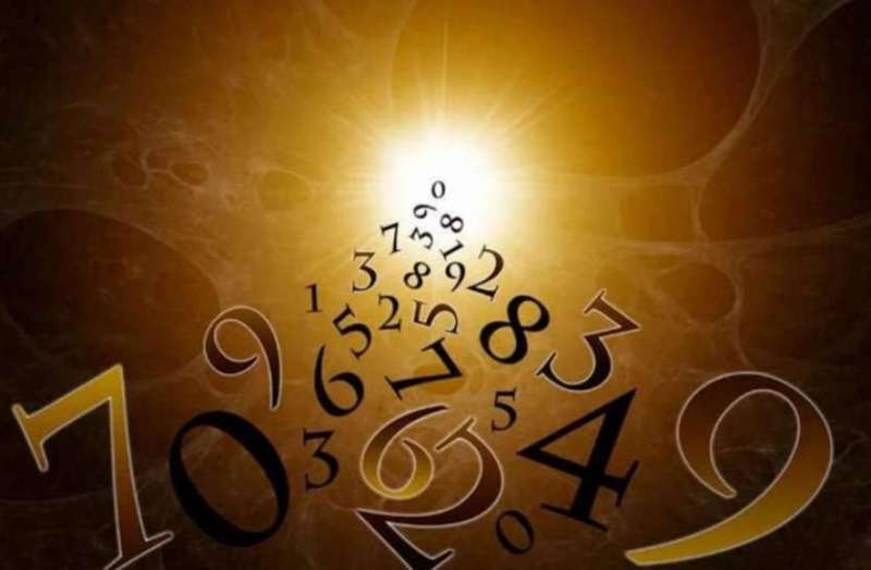 Aaj Ka Ank Jyotish: अंक 5 वाले जातकों को होगा धनलाभ, पदोन्नती के योग
