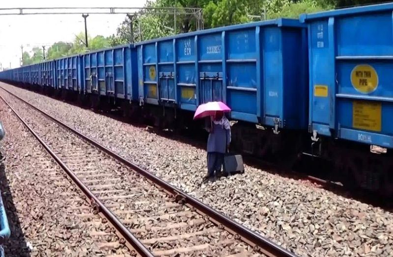 रेलवे चलाएगा कोविड 19 स्पेशल पार्सल ट्रेन