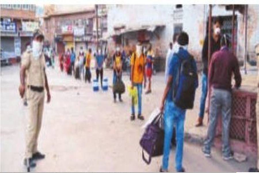 jodhpur police stopped labors to migrant from city during lockdown