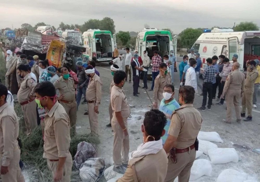 औरैया हादसा: मरने वालों में अधिकतर बिहार और झारखंड के, नींद में था ट्रक का ड्राइवर
