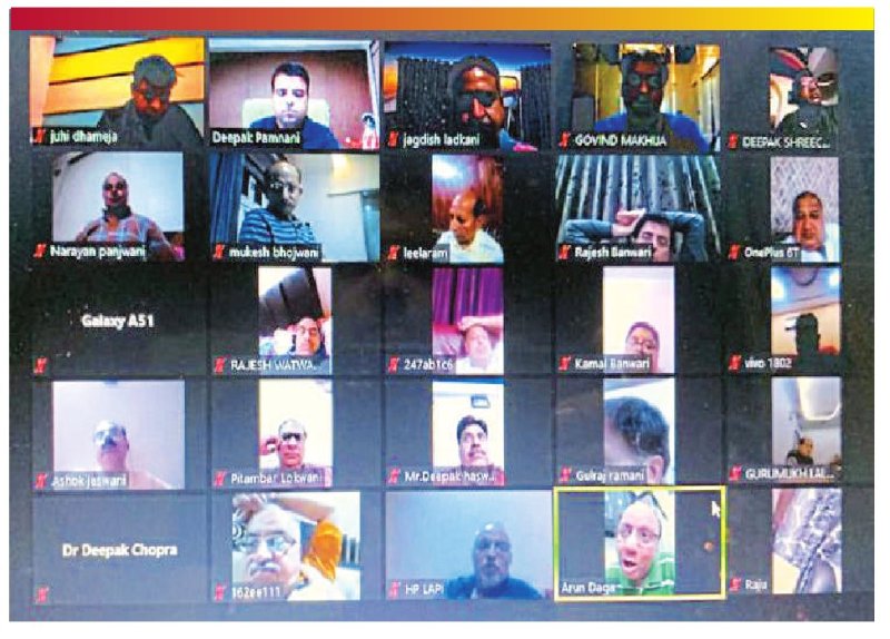 सोशल डिस्टेंसिंग का पालन जरूर करें