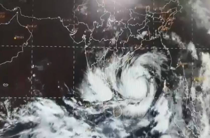 Watch Video: समुद्र में हलचल से सहमा ओडिशा, Cyclone Amphan को लेकर युद्धस्तर पर तैयारियां