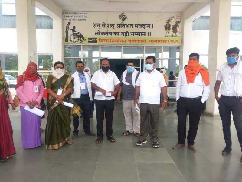 भारतीय मजदूर संघ ने कालादिवस मनाते किया आंदोलन