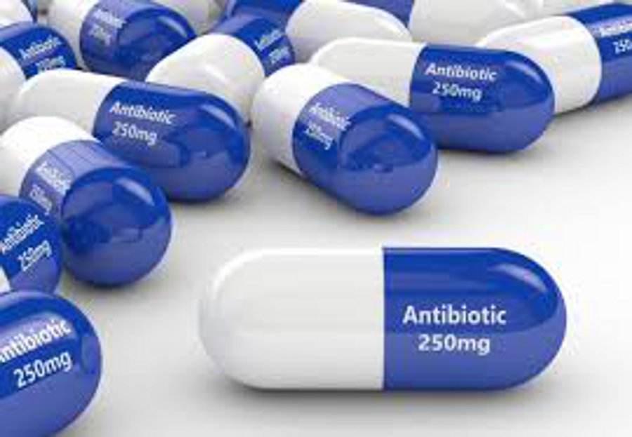 दवा बाजार: कम हो गई एंटीबायोटिक दवाओं की बिक्री