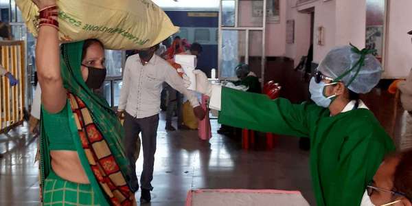 Special labor train arrived with 422 deaths