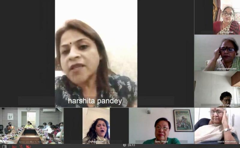 मनरेगा में महिलाओं को अधिक रोजगार और राशन दुकानों में महिलाओं को मिले सेनेटरी नैपकिन व साबुन