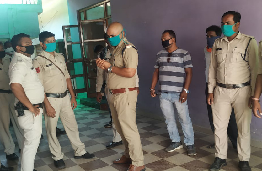 दवा व्यवसायी के घर से साढ़े छह लाख रुपए नकदी की चोरी, आरोपी की तलाश में जुटी पुलिस
