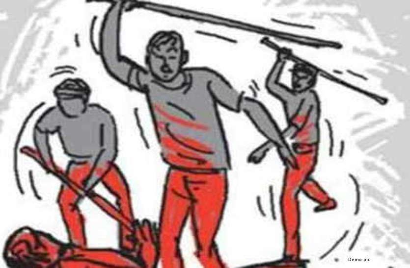 सिवनी में तालाब किनारे युवक की मिली लाश, लाठी-डंडे से पीट-पीटकर की गई है हत्या