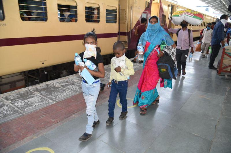 negative effect on industries and business during coronavirus lockdown