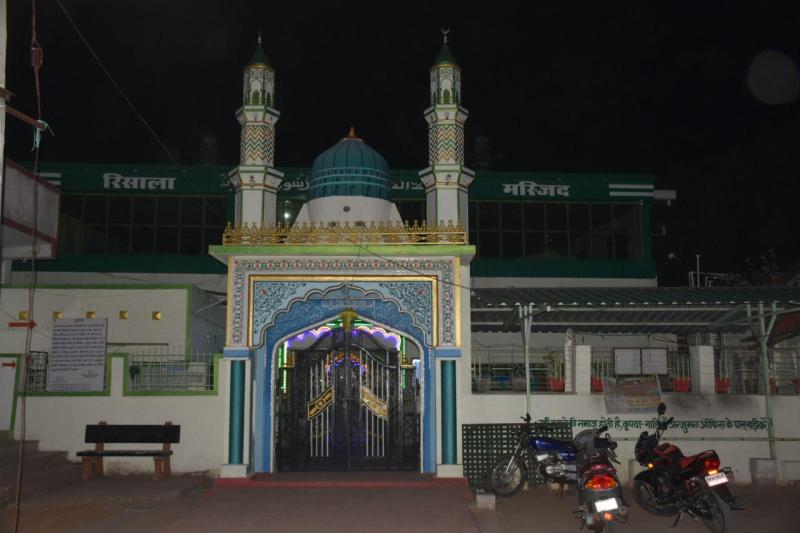 सोमवार को मनाई जाएगी ईद उल फितर