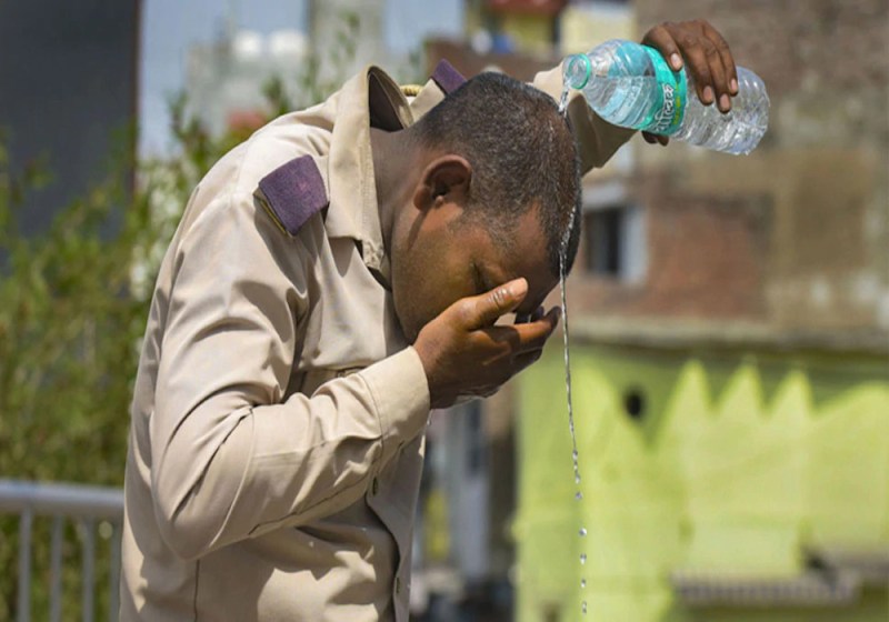 यूपी में बरस रही आग, बांदा व प्रयागराज में पारा 47 पार, ग्रीष्म लहरों की चपेट में ये जिले