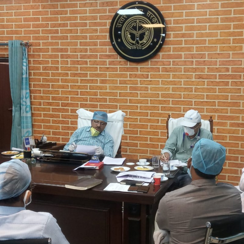 पाकिस्तानी टिड्डी का खौफ जनपद में, जारी किए गए मोबाइल नंबर