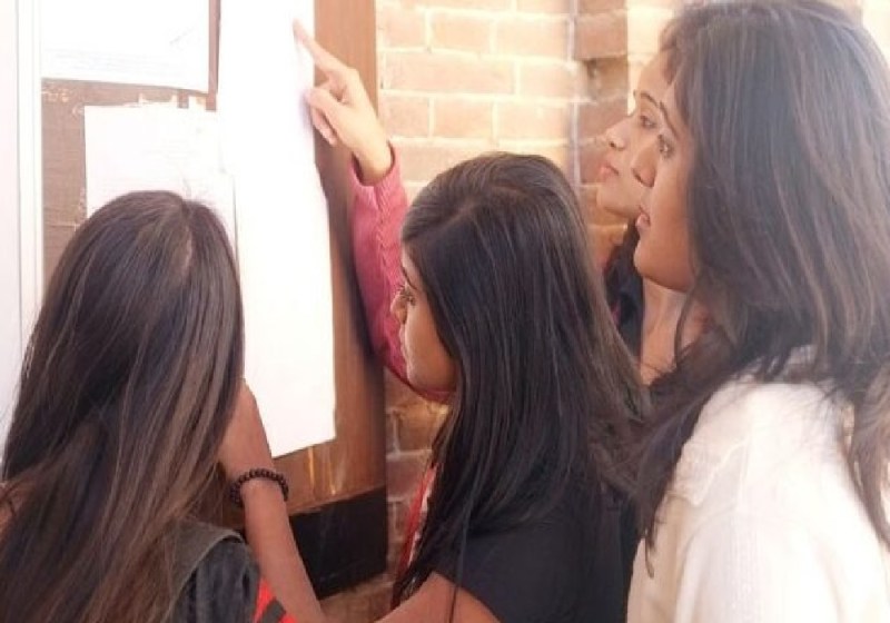 प्राइवेट और सरकारी...12वीं तक सबकी स्कूल फीस होगी माफ!