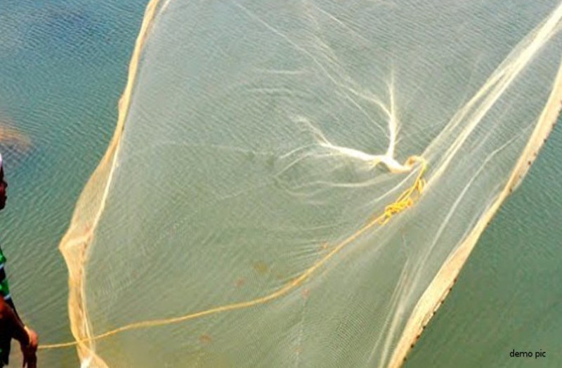 कोरोना की वजह से फंसा 1400 मछुआरों के आत्मनिर्भर बनने का सपना