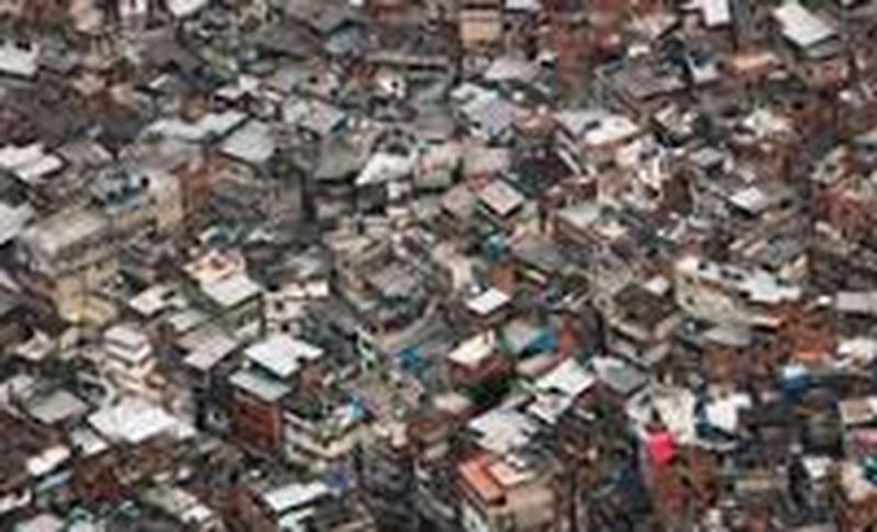 बड़ी चिंता - हाइरिस्क जोन से बाहर नहीं निकल रही स्लम बस्तियां