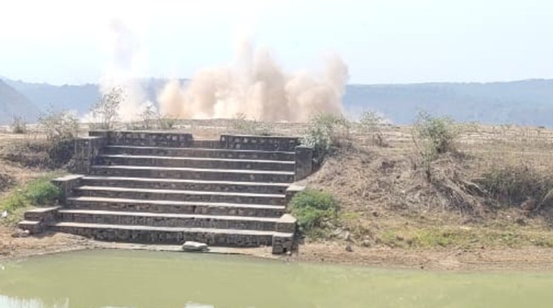 एसईसीएल गेवरा खदान में हेवी ब्लास्टिंग, दीवारों पर पड़ रही दरारें, जान-माल की सुरक्षा को लेकर ग्रामीणों में भय