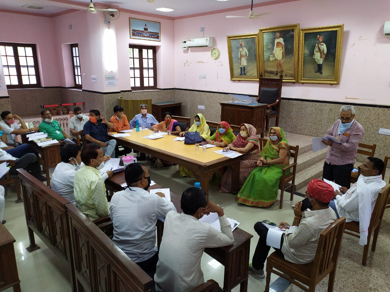 निगम समितियों की बताई कार्यप्रणाली