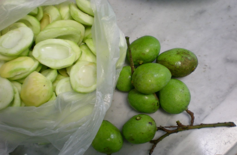 लू से बचाएगा और रोग प्रतिरोधक क्षमता बढ़ाएगा कच्चा आम, जानें इसके फायदे