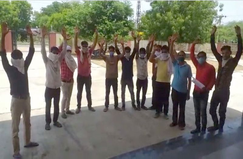 लाॅकडाउन में तीन माह से बंद रहा फोटोग्राफी का व्यवसाय, चार सूत्री मांग को लेकर सौंपा ज्ञापन