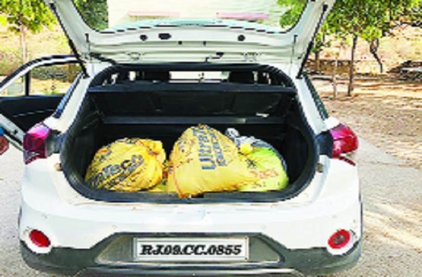 231 kg of opium, 58 quintal doda sawdust caught on toll points