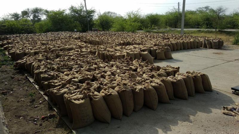 Truck loaded after the gram stock became full