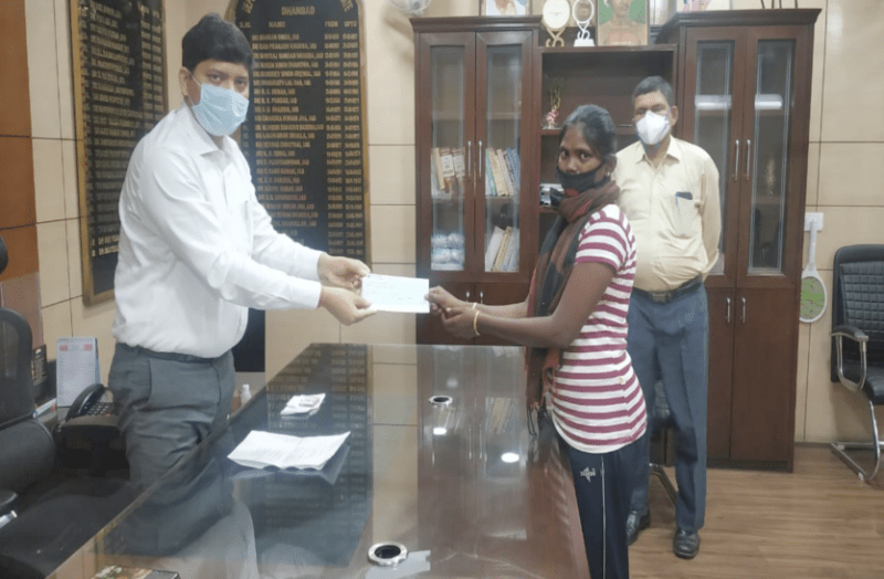 सब्जी बेचने को मजबूर हुईं मश्हूर तीरंदाज, प्रशासन ने की मदद अब फिर चलेंगे तीर