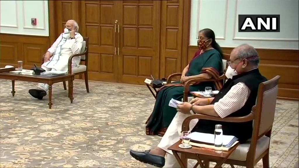 pm modi chairs cabinet meeting