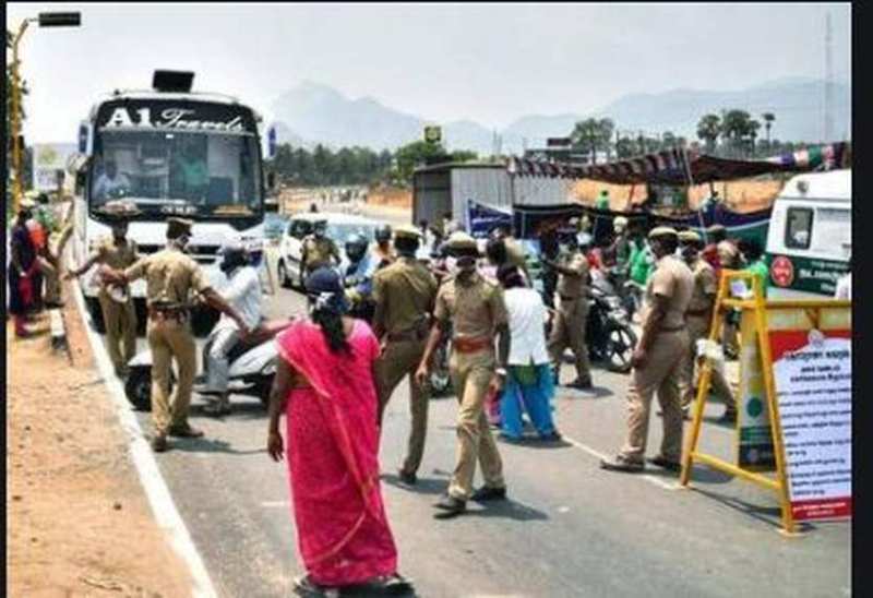 जिले में आवागमन बढ़ा, राज्य सीमाएं अभी भी सील