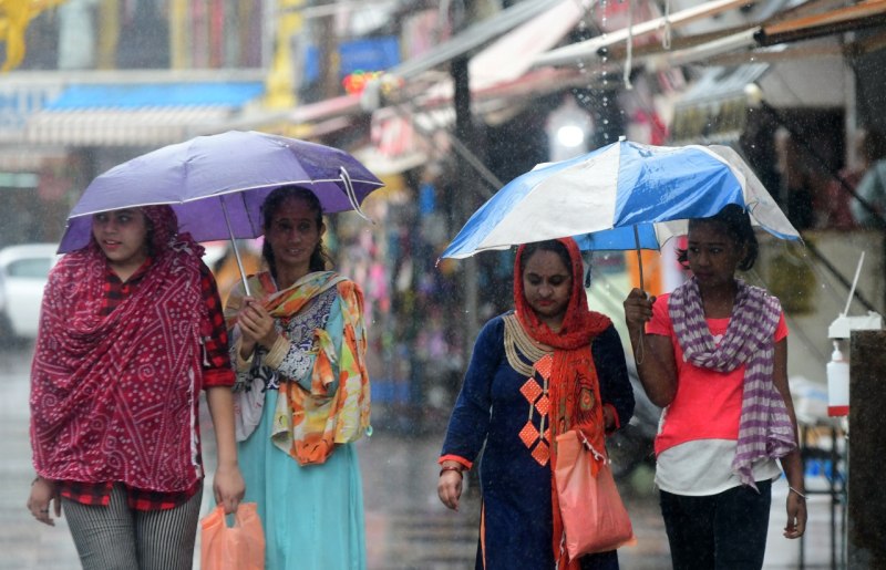 मौसम के तेवर देखते हुए जून के पहले सप्ताह में ही बना कंट्रोल रूम , स्ट्रीट लाइट की शिकायत के लिए नंबर जारी