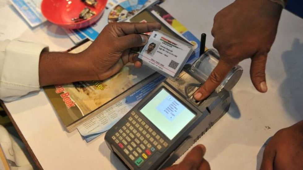 सरकार को भी कोरोना का डर खत्म, आज से राशन का वितरण बायोमेट्रिक सत्यापन से
