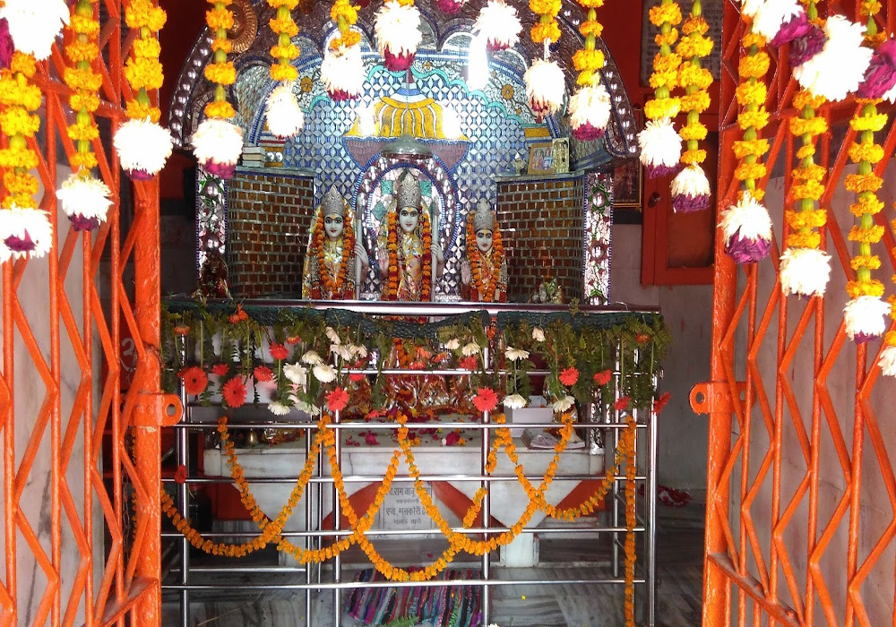 सोमवार से खुल रहे मंदिर, पांच से ज्यादा भक्तों को नहीं मिलेगी एंट्री, घर से लानी होगी घंटी