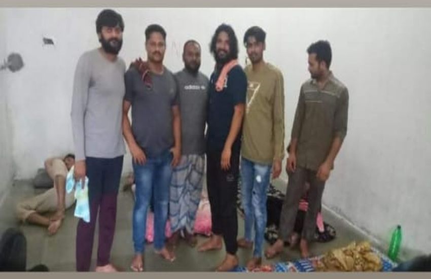 CENTRAL JAIL : रमजान में कैदियों ने mobile से लिया था बैरक में group फोटो
