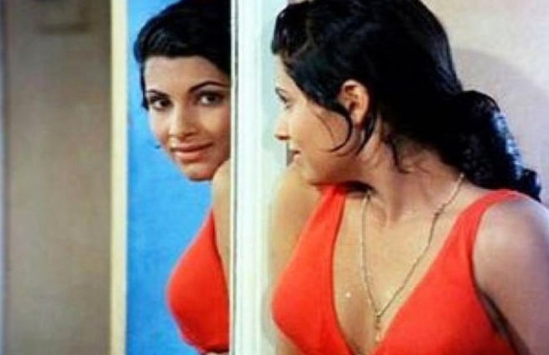 dimple kapadia birthday