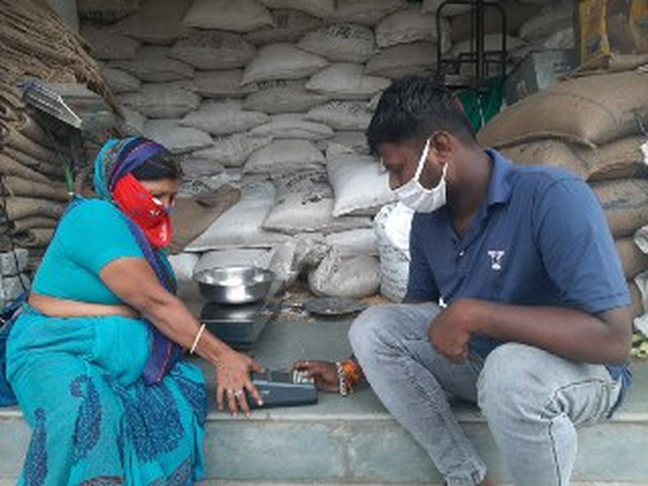 Aadhaar seeding: Millions of families will not get ration