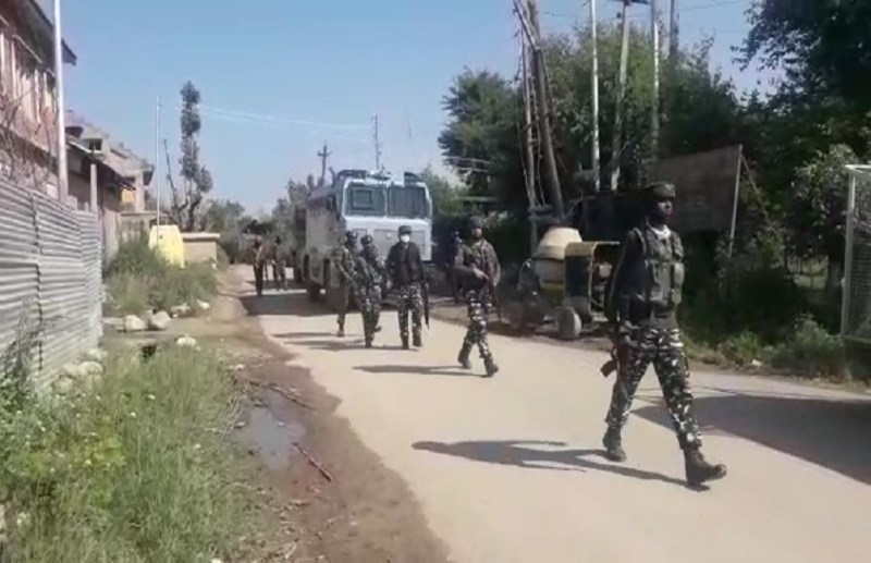 शोपियां में हिजबुल कमांडर सहित पांच आतंकी ढेर