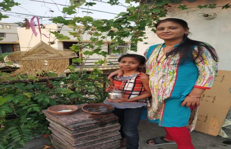 पंछियों की प्यास बुझाने में नहीं छोड़ी कसर, पूरी गर्मी बने रहे पक्षी मित्र