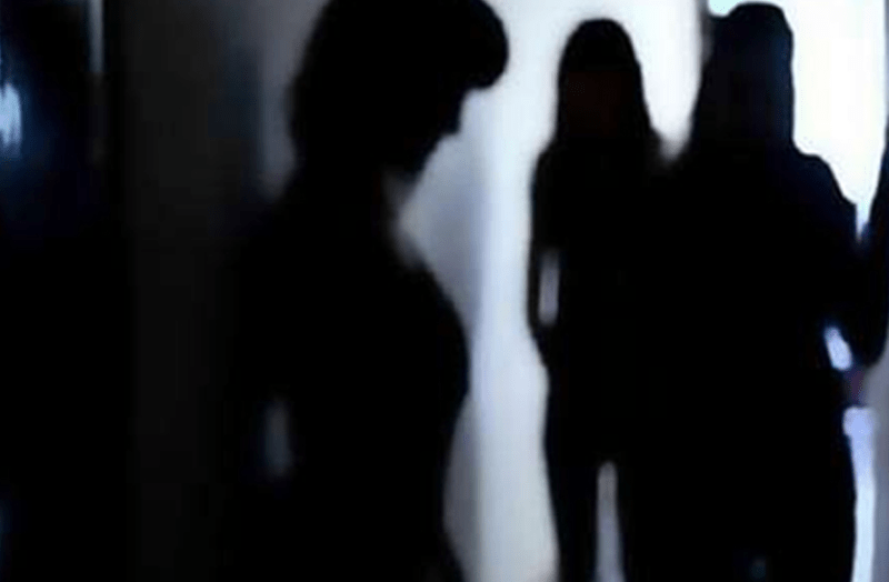 Social Media के जरिए यूं चल रही थी जिस्मफरोशी, पुलिस ने इस तरह किया खुलासा