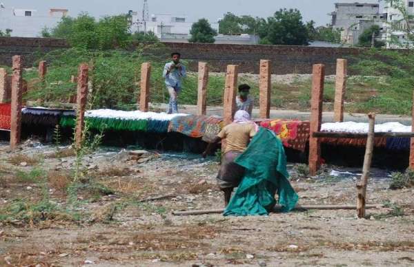 सिटी में चल रही अवैध फैक्ट्रीयां प्रशासन ने की कार्रवाई   