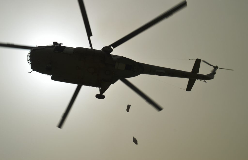 सेना के जवानों के रसद का परिवहन हेलीकॉप्टर से, माओवादियों के मूवमेंट को देखते हुए लिया गया निर्णय