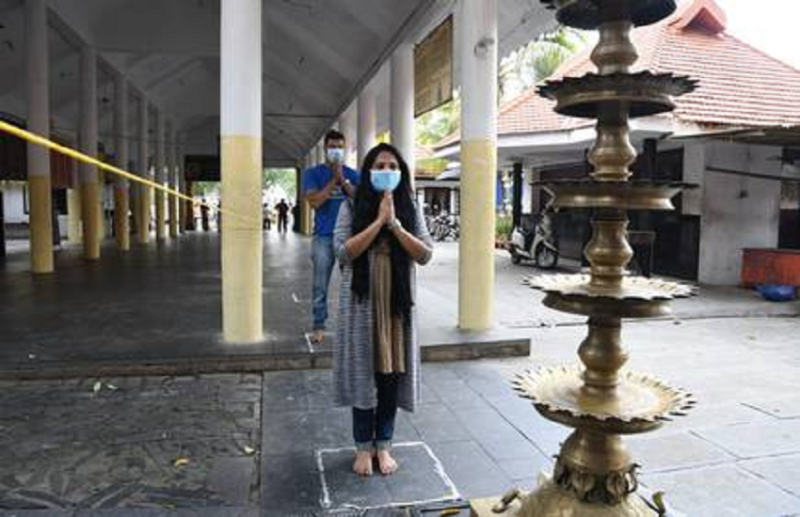 Corona Pandemic के बीच Temple खोले जाने पर Two Ministers आमने-सामने, बढ़ा विवाद