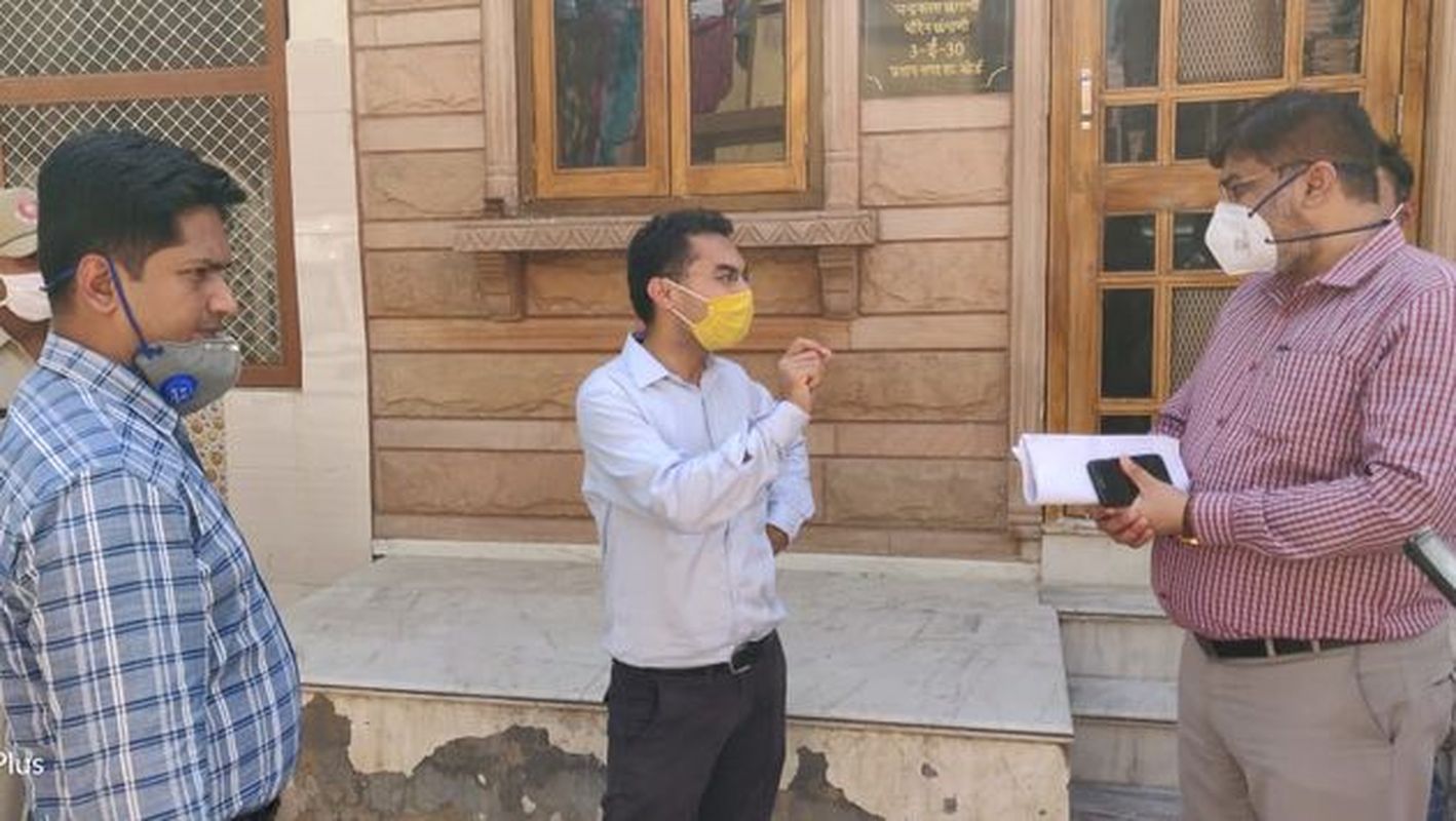 जिला कलक्टर ने किया प्रतापनगर संजय कॉलोनी का निरीक्षण